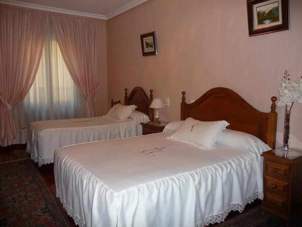 Pension Lorea San Sebastián 2*,